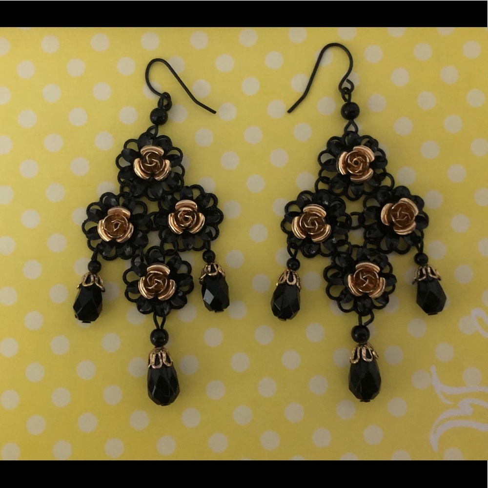 Black & Gold Vintage Style Earrings